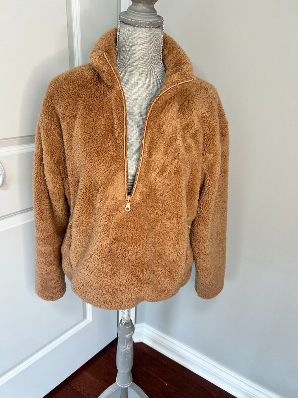 Offline by Aerie Camel Sherpa Pullover Size S Cozy Teddy Fleece 1/4 Zip NWOT